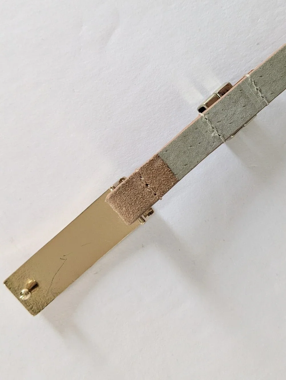 White House Black Market Hip Fit Skinny Suede Belt Size Small